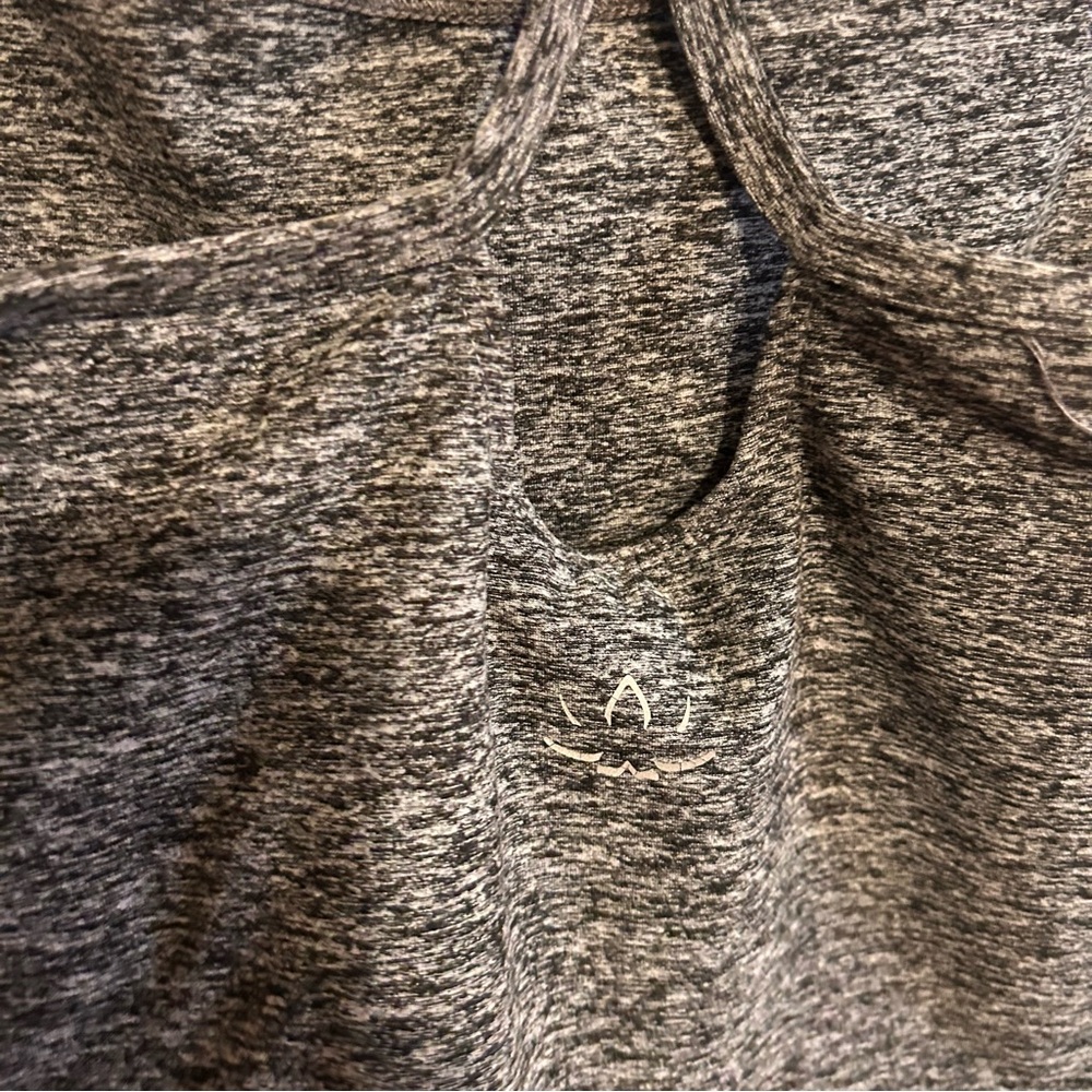 Beyond Yoga • Slim Racerback Cropped Tank - Picture 5 of 7